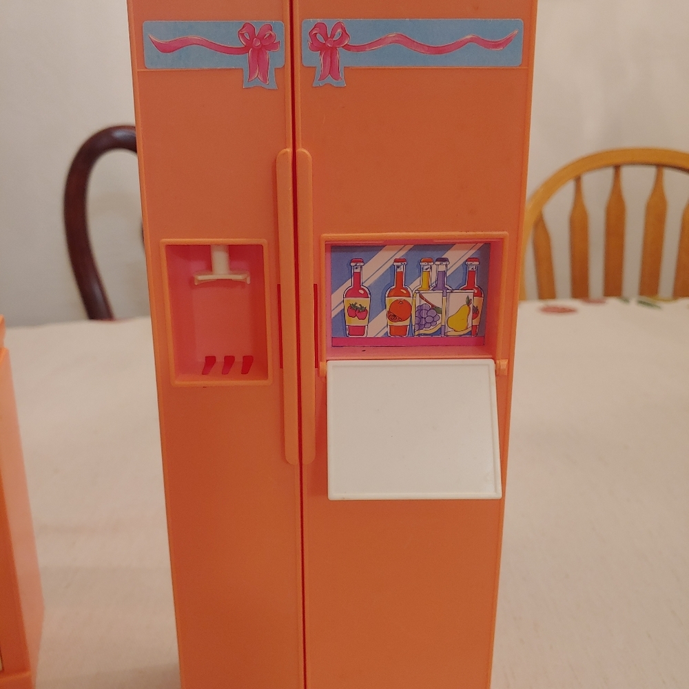 Vintage Barbie Fridge